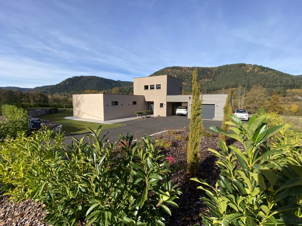 maison-individuelle-garage-toit-terrasse